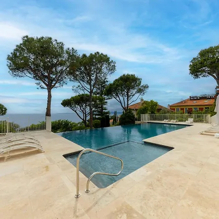 Superb With Exceptional Sea View