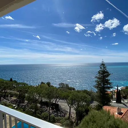 Superb With Exceptional Sea View *