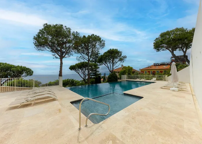 Superb With Exceptional Sea View