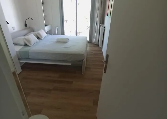 Superb With Exceptional Sea View דירה *