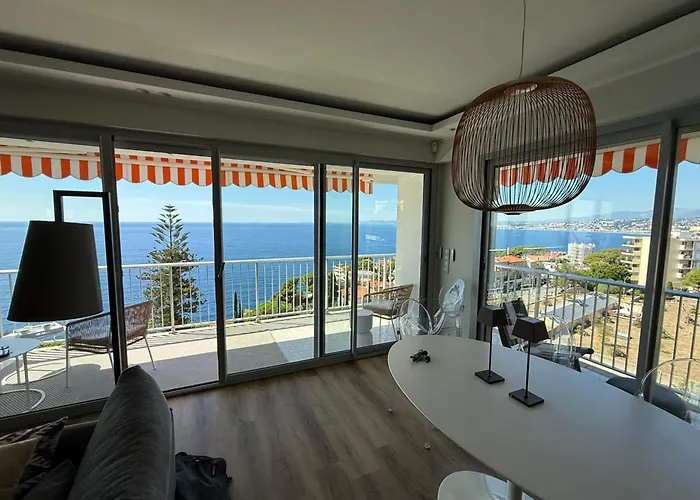 Superb With Exceptional Sea View 公寓